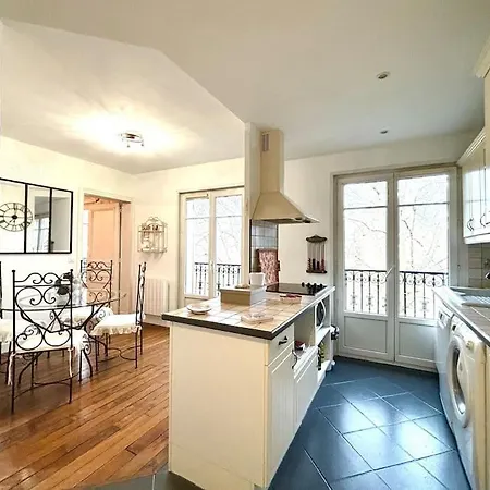 Apartment Appt 4pers A 150m Du Metro Ecole Veterinaire - Aux Portes De Paris Et !